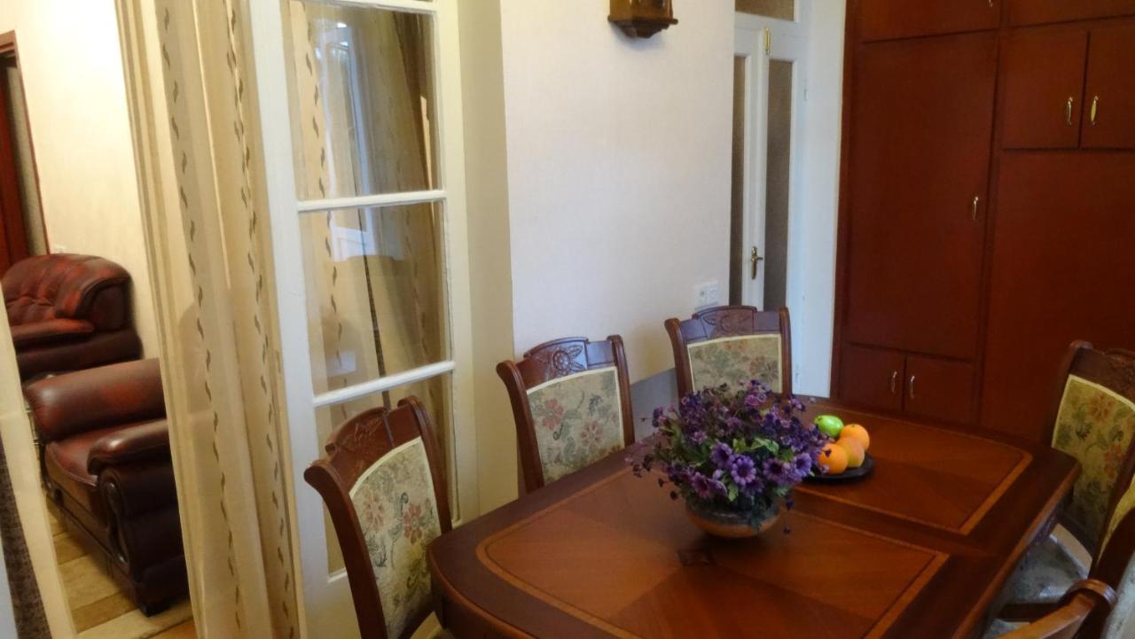 Apartment Vake-Saburtalo Tbilisi Exterior foto